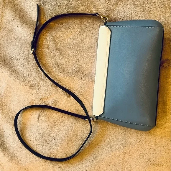 Kate Spade: Two-Tone Blue and White Crossbody Bag - Picture 6 of 6